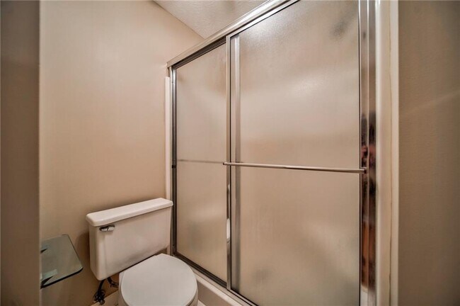 Building Photo - 215 Arbor Wy