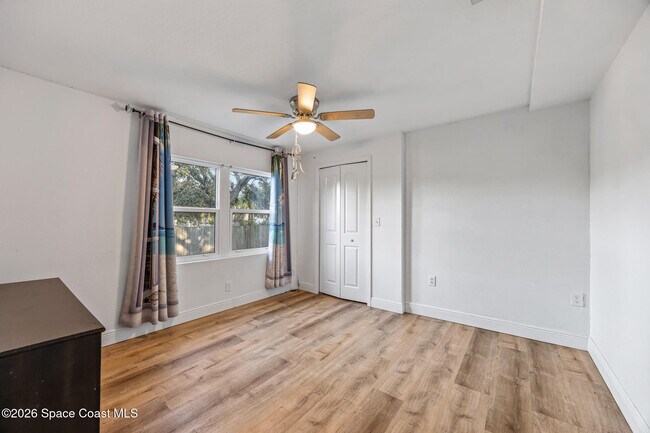 Building Photo - 826 Newfound Harbor Dr