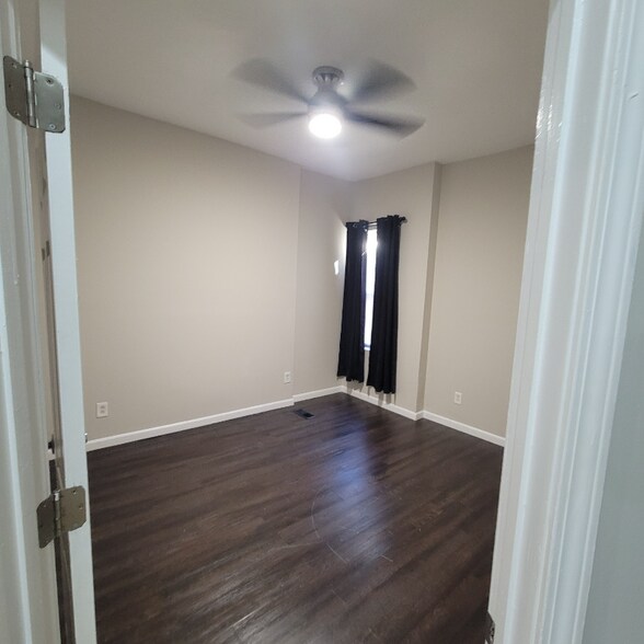 Building Photo - 3962 Evans Ave