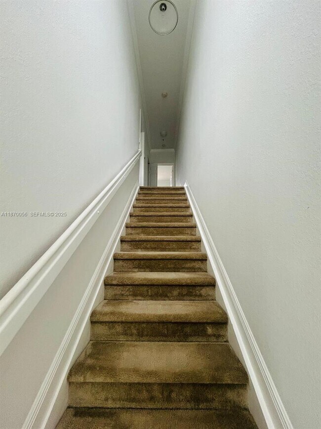 Building Photo - 819 SW 147th Ave