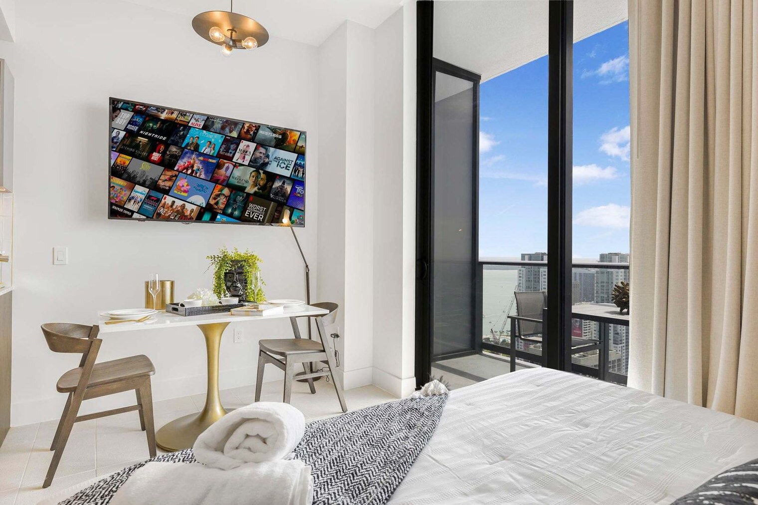 Building Photo - 159 NE 6th St