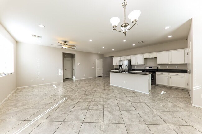 Building Photo - 1287 N 166th Ave