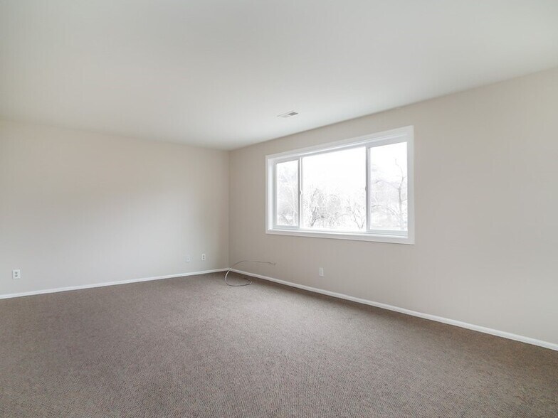 Building Photo - 938 23rd St