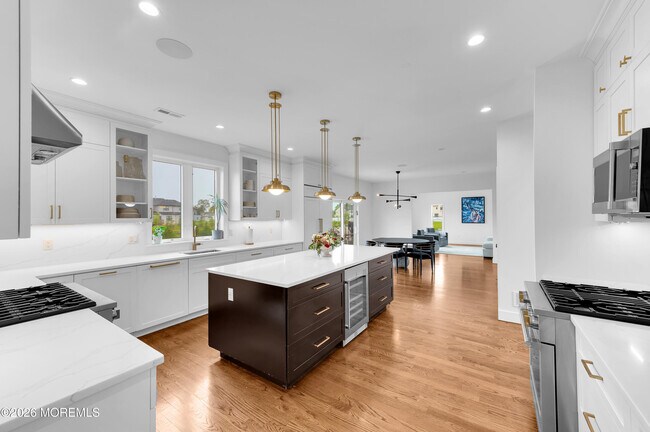 Building Photo - 1675 St Regis Ct