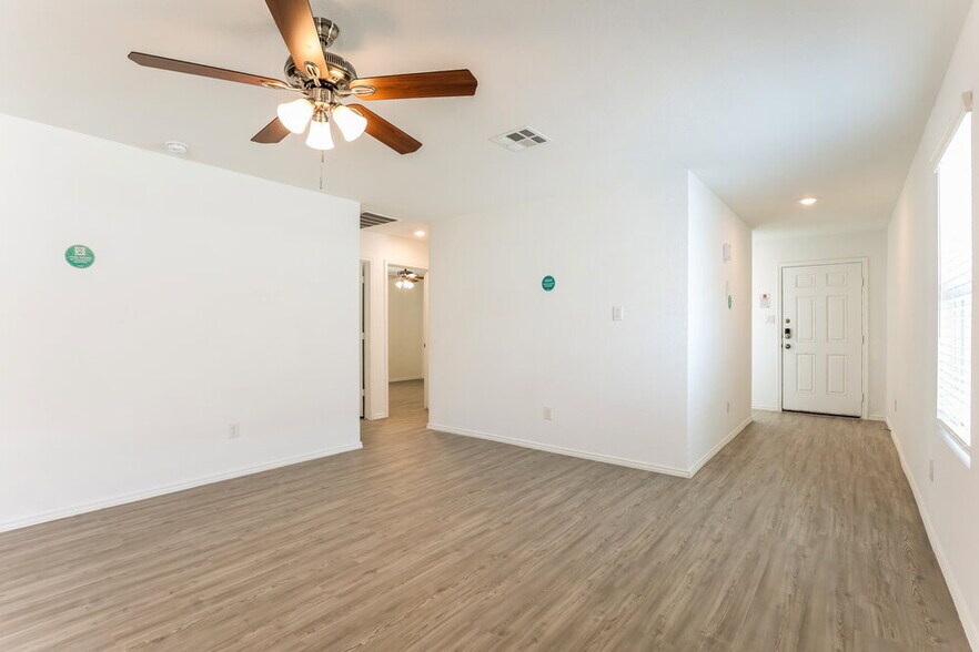 Building Photo - 2927 Stigler Dr