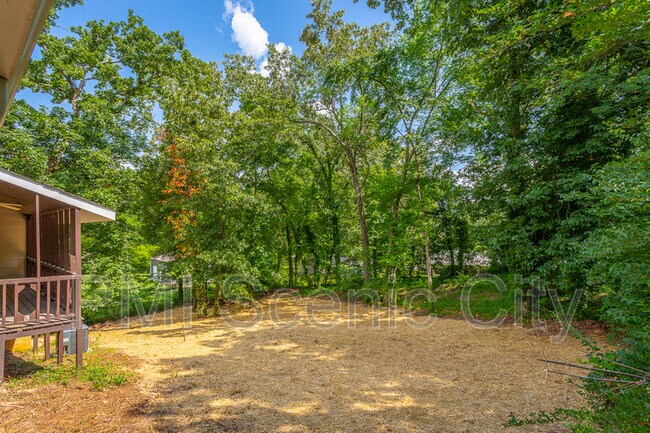 Building Photo - 508 Briar Park Ln