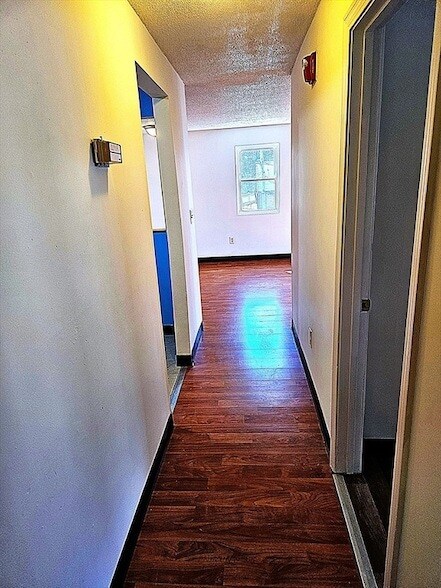 Building Photo - 75 Scotch Pond Pl