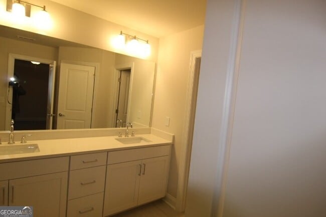 Building Photo - 1329 Rosen Rd