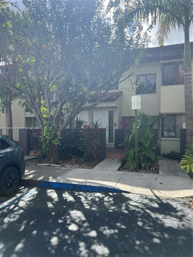 Building Photo - 9691 SW 138th Ave