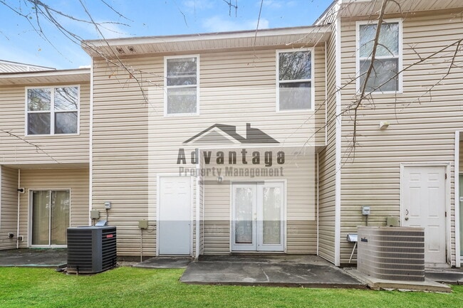 Building Photo - 107 Bagby Ct