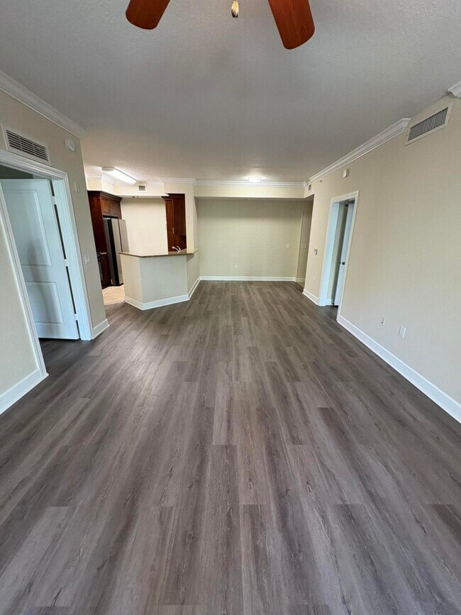 Building Photo - 4201 Renaissance Way