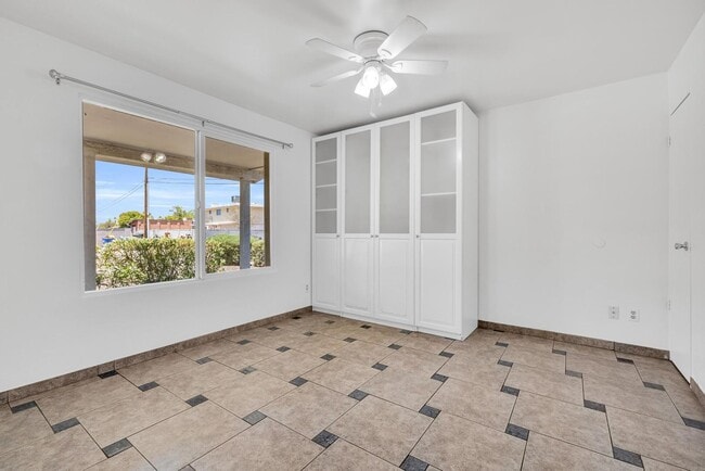 Building Photo - 6 Bedrooms, 3 Bath,  Pool CLOSE TO ASU (Rural & Broadway)