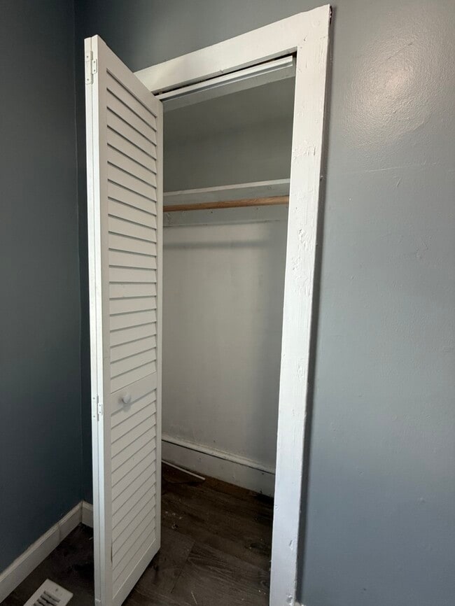 Building Photo - 519 Graff Ln