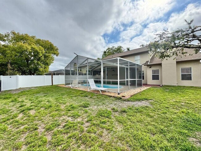 Building Photo - 5333 Casa Nueva Dr