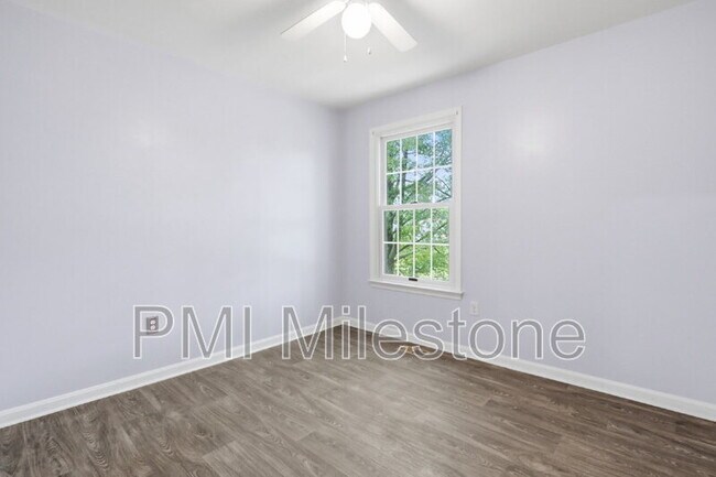 Building Photo - 6581 Ewald Ct