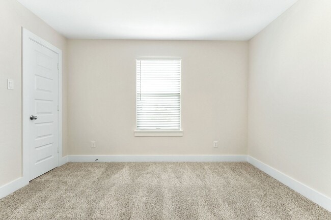 Building Photo - Easy Living in North Richland Hills