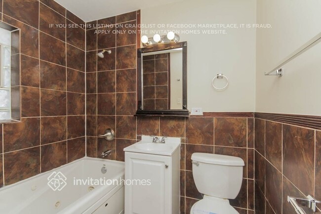 Building Photo - 4100 W 99th Pl