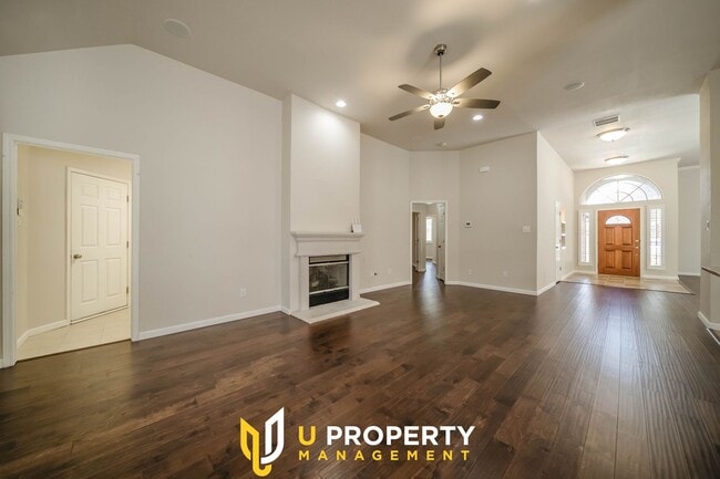 Building Photo - Coming Soon! Charming Single 1 Story Abode...