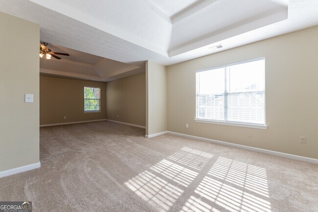 Building Photo - 231 Biltmore Way