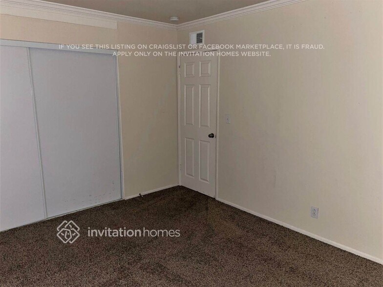 Building Photo - 19359 Green Mountain Dr