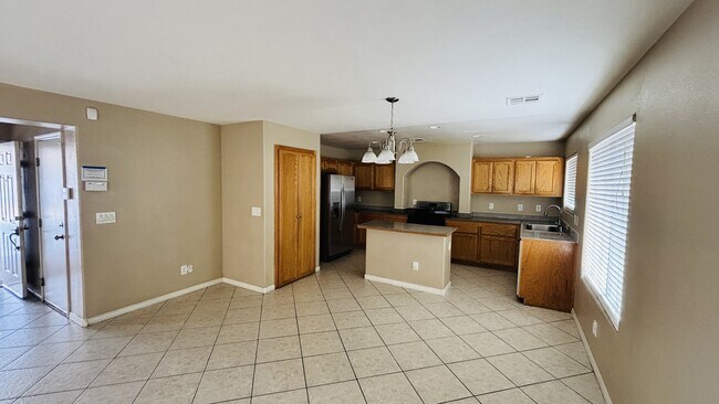 Building Photo - 7308 Laburnum St