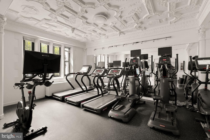 Building Photo - 1701 16th St NW