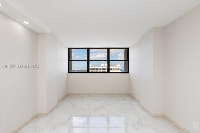 Building Photo - 2401 S Ocean Dr