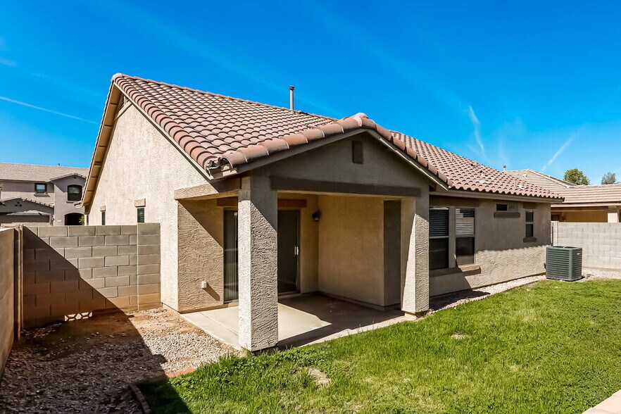 Building Photo - 21870 E Gold Canyon Dr