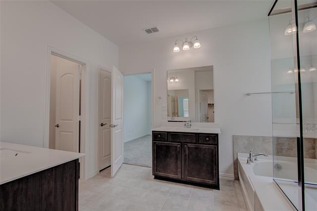 Building Photo - 1535 Echo Blf Dr