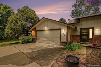Building Photo - 1064 Fairway Ct