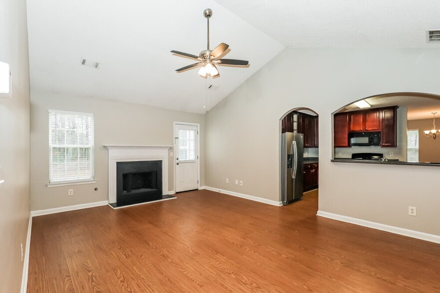 Building Photo - 656 Penstock Path