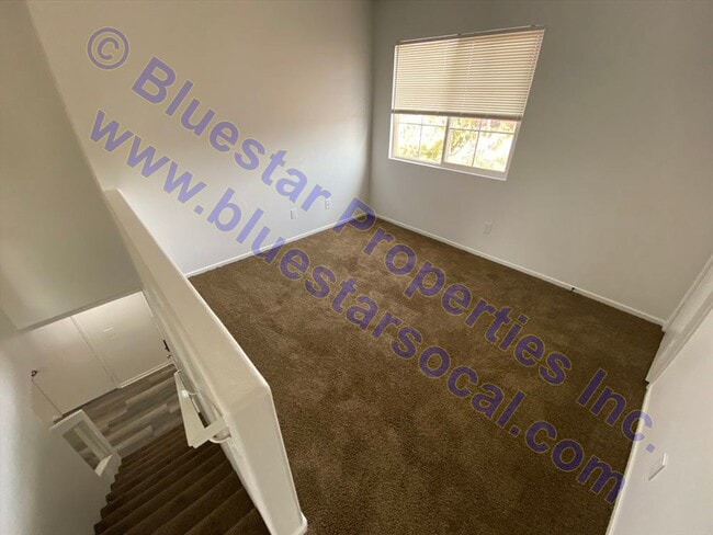 Building Photo - JUST LISTED!!!