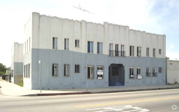 Primary Photo - 6437 S Hoover St