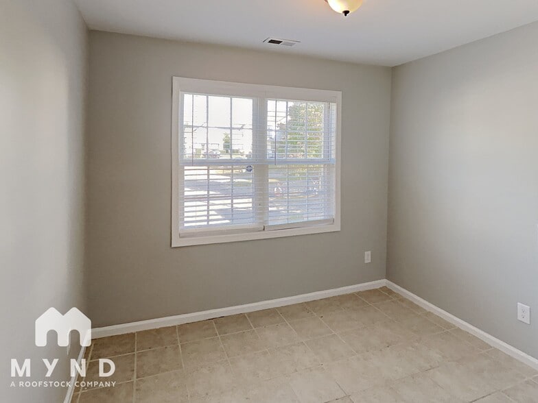 Building Photo - 4300 Windlass Ct