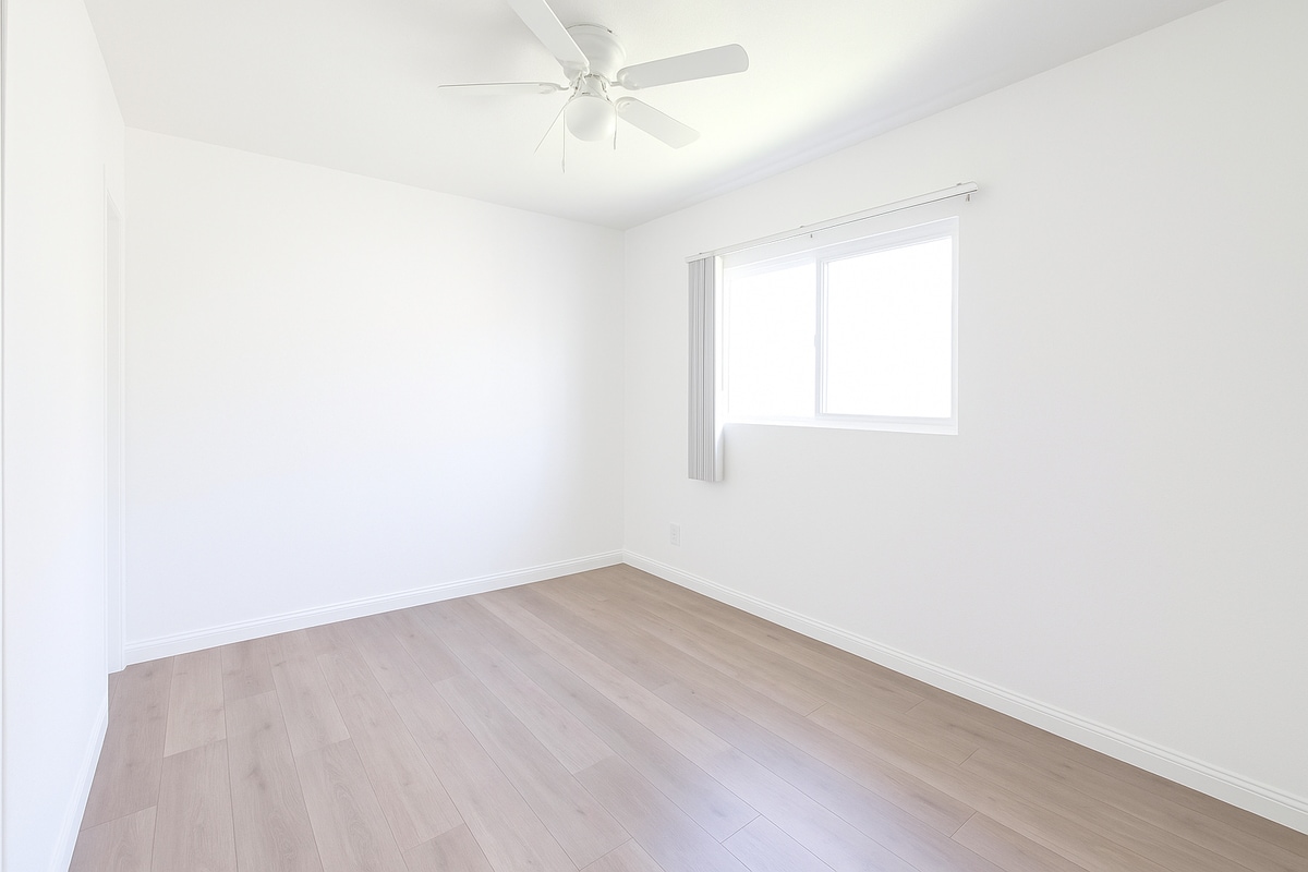 Building Photo - 1828 W Sumac Ln