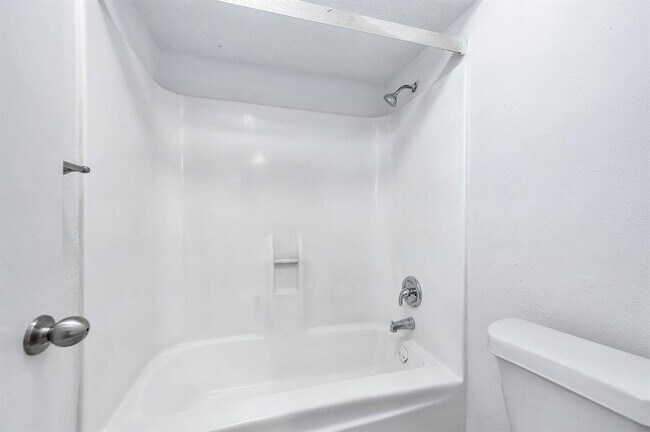 Building Photo - 11554 Chesswood Dr