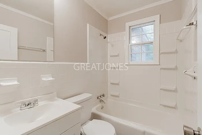 Building Photo - 3104 Mary Dr