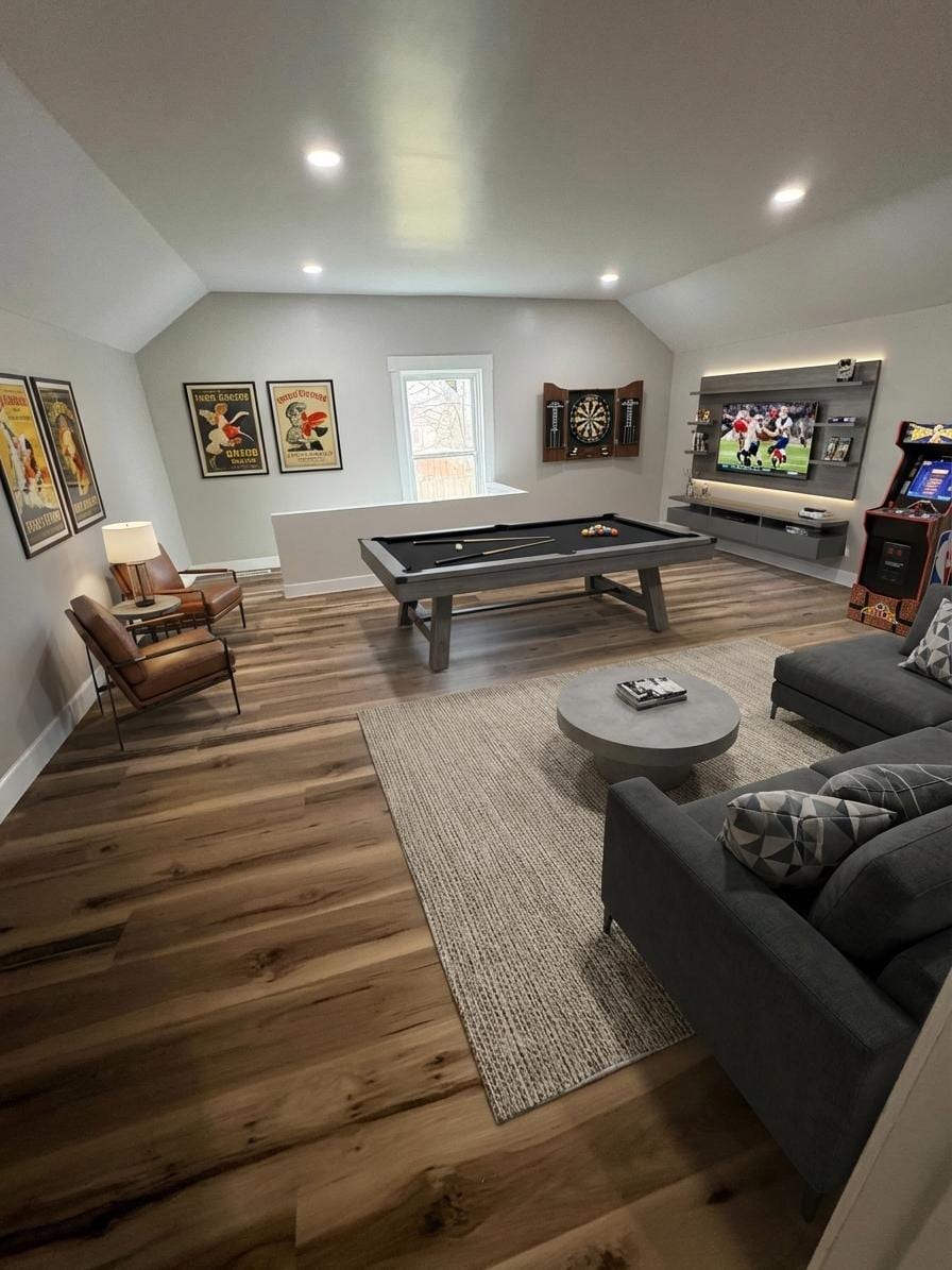 Building Photo - 205 S Broadway St