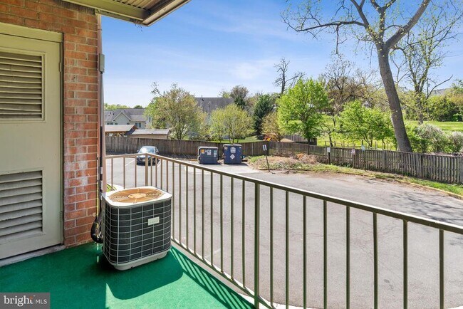 Building Photo - 3712 N Rosser St