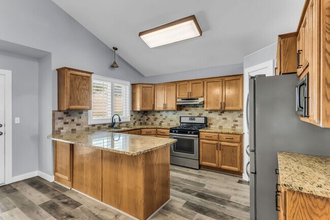 Building Photo - 3084 N 2225 E