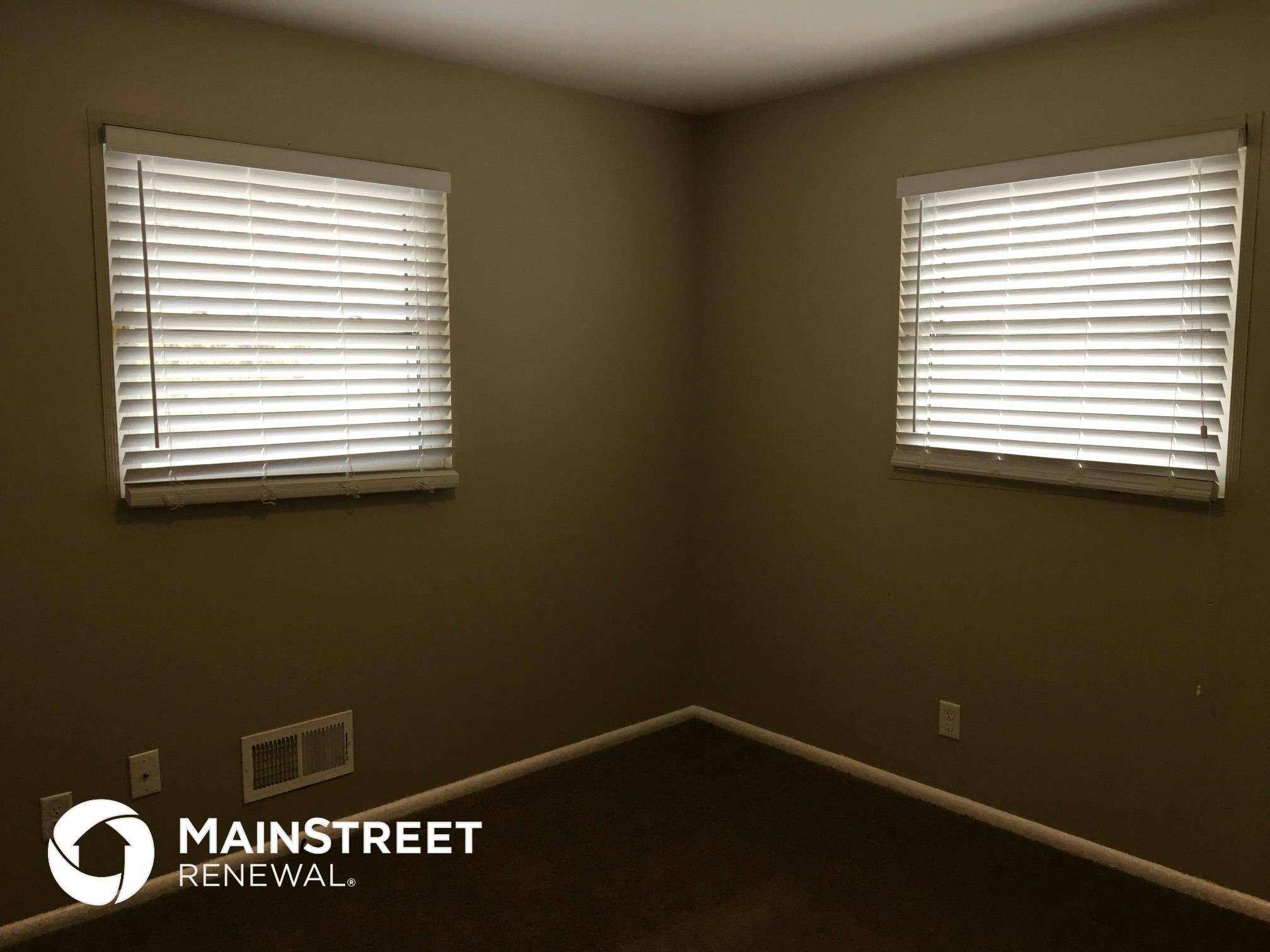 Building Photo - 2612 Springfield Dr