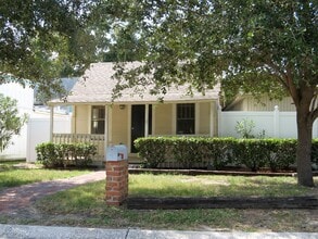 Building Photo - 714 Railroad Ave