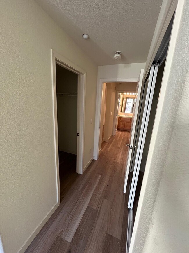 Building Photo - 4146 Clarinbridge Cir