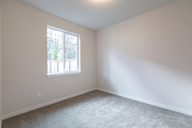 Bedroom - 16011 NE 30th St