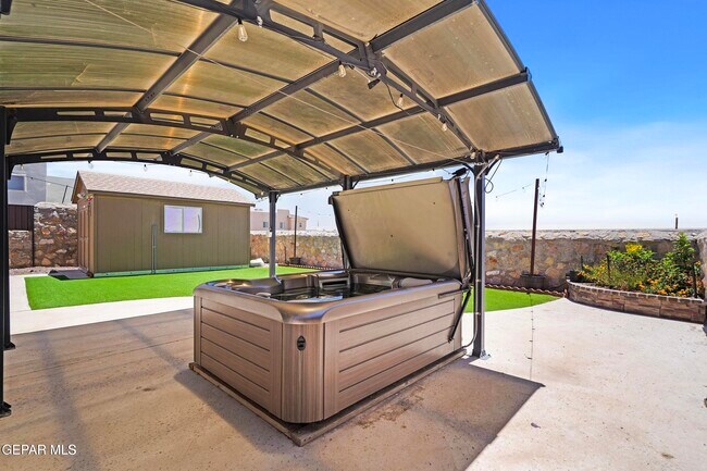 Building Photo - 13440 Emerald Ranch Ln
