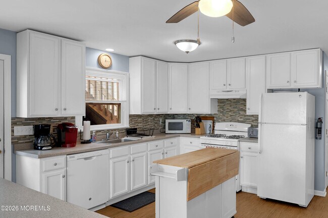 Building Photo - 804 Oceanfront
