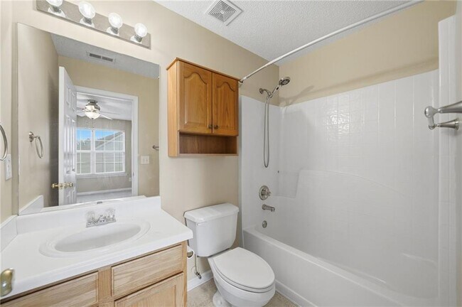 Building Photo - 247 Cottonwood Creek Cir