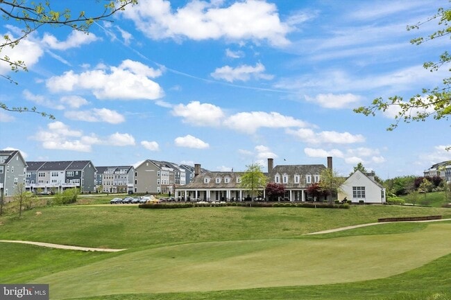 Building Photo - 1780 Cherry Birch St