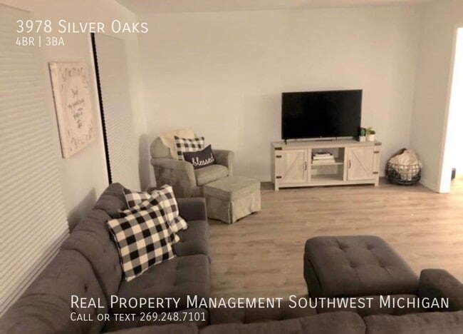 Building Photo - 3978 Silver Oaks Dr