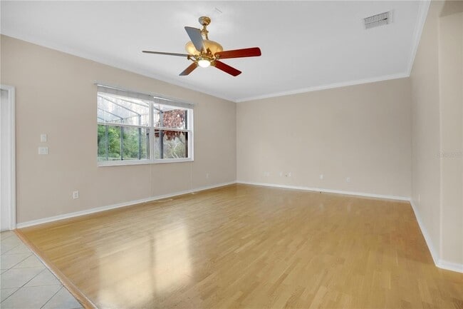Building Photo - 2615 Lakemoor Dr